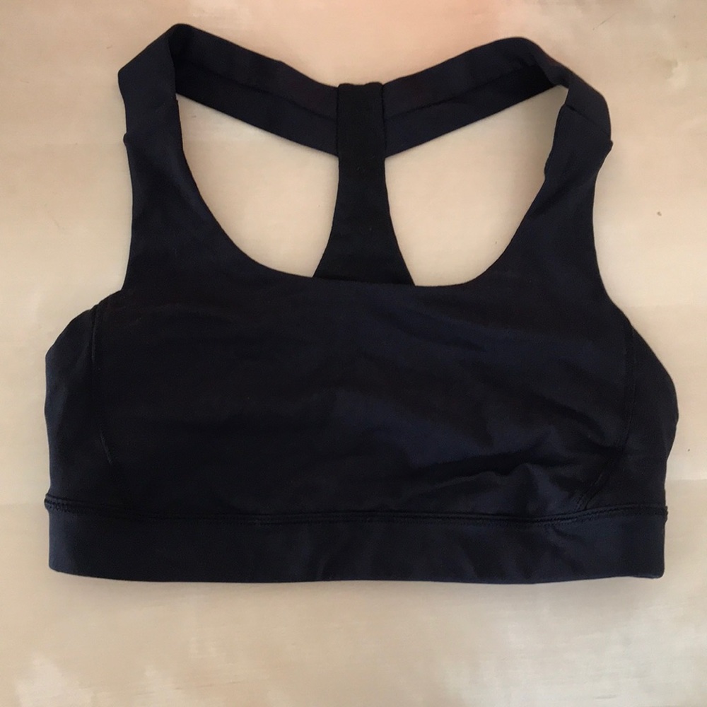 Size 2 lululemon sports bra!!